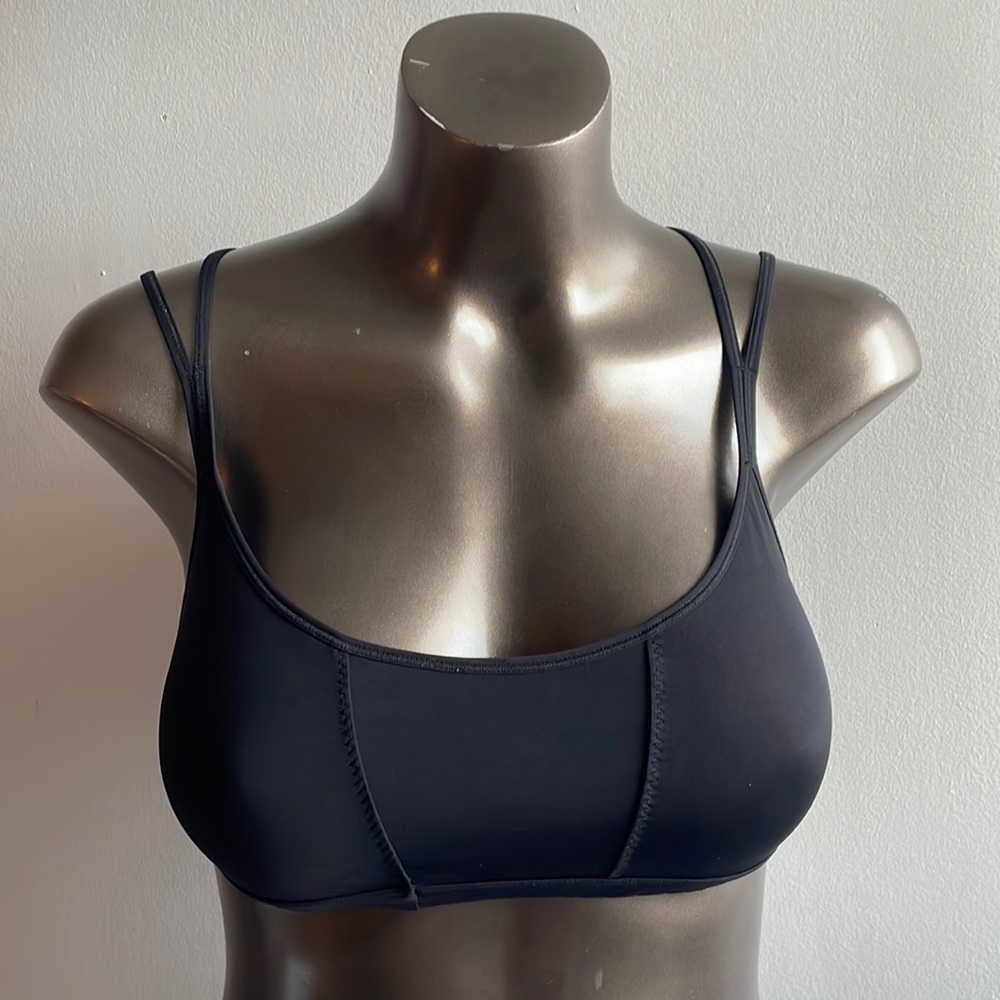 Strappy Black La Isla Sports Bra XL